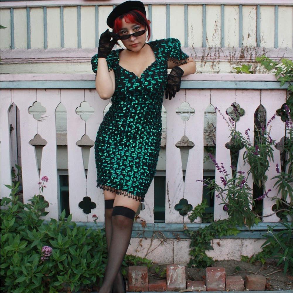Vintage Teal Black Fringe Sequin Dress Shoulder Pads Fitted Best fit a M